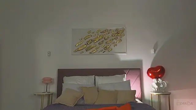 Nicole Broown  online show from 02-22-26, 09:16