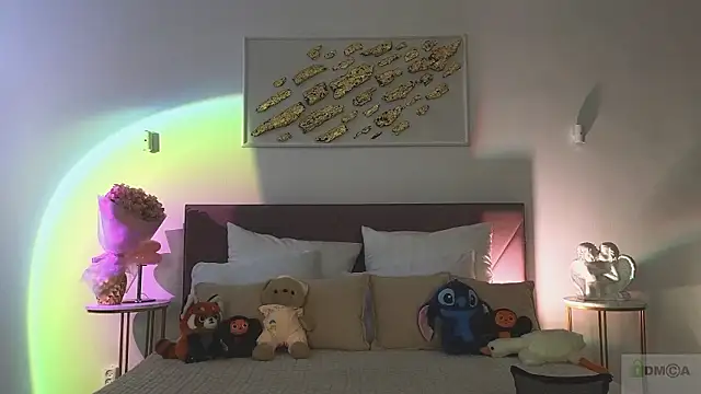 Nicole Broown  online show from 02-01-26, 09:02