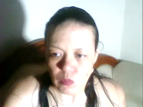  yayis online show from 10-08-25, 04:58
