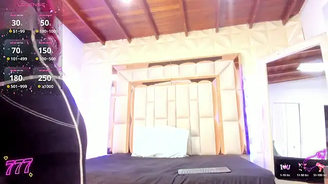 Sarah Adamss online show from 03-31-26, 11:23