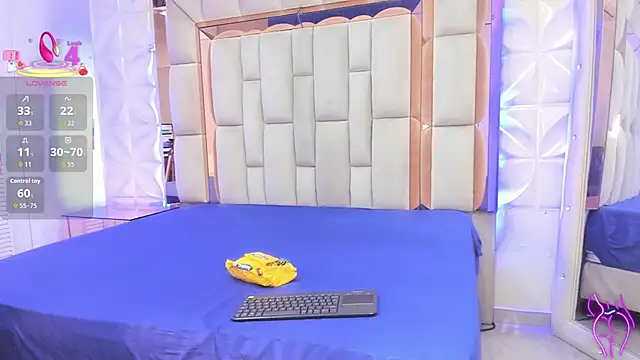 Sarah Adamss online show from 11-16-25, 12:43