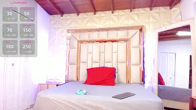 Sarah Adamss online show from 03-23-26, 12:38