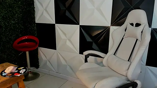 xion ez online show from 11-28-25, 07:47