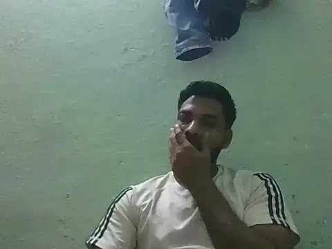 Snapshot of Raw12499 chatting on 10-11-25, 10:05 Raw12499 online show from 10-11-25, 10:05