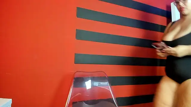 skarlet miller  online show from 01-09-26, 11:17