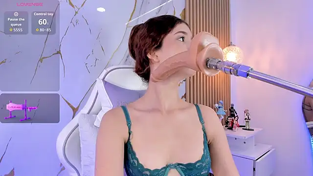 meridacute  online show from 11-04-25, 01:59