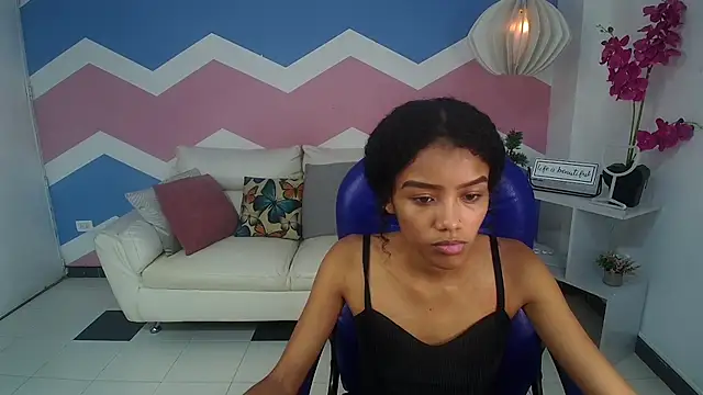 adisson petite1 online show from 10-12-25, 05:14