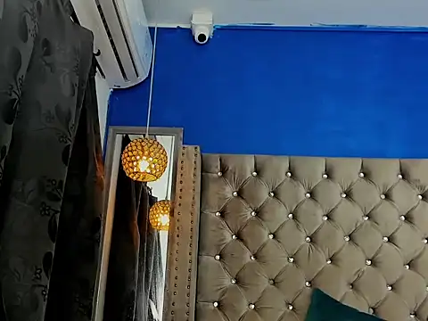 Snapshot of Kevinfox23cms chatting on 10-10-25, 10:05 Kevinfox23cms online show from 10-10-25, 10:05