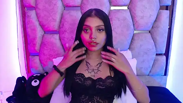 AnalyMilles online show from 02-05-26, 01:23