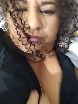 MEYBELLATINA online show from 10-28-25, 11:03