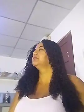 MEYBELLATINA online show from 03-02-26, 08:38