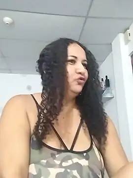 MEYBELLATINA online show from 01-17-26, 09:18