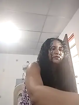 MEYBELLATINA online show from 02-14-26, 08:53