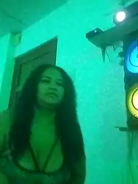 Snapshot of MEYBELLATINA chatting on 06-13-26, 01:36 MEYBELLATINA online show from 06-13-26, 01:36