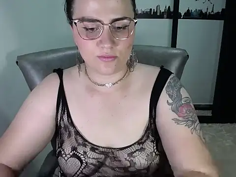 april ass online show from 03-06-26, 08:37