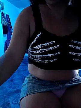 ANTHONYHOTT69 online show from 04-17-26, 10:12