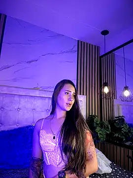 Honey noir online show from 12-19-25, 07:05