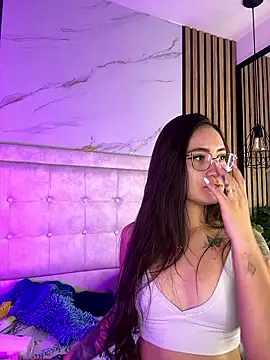 Honey noir online show from 01-13-26, 07:18