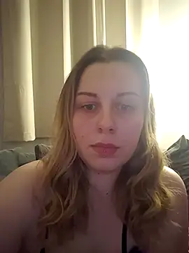 Snapshot of Brutal_brunettexx chatting on 08-03-26, 02:41 Brutal brunettexx online show from 08-03-26, 02:41