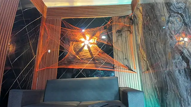 Stiben boy online show from 10-19-25, 02:47