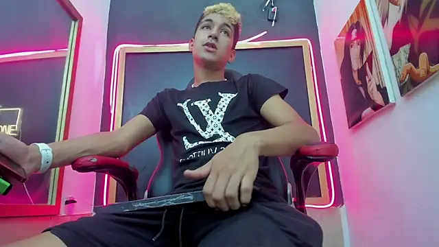 Stiben boy online show from 10-03-25, 07:04