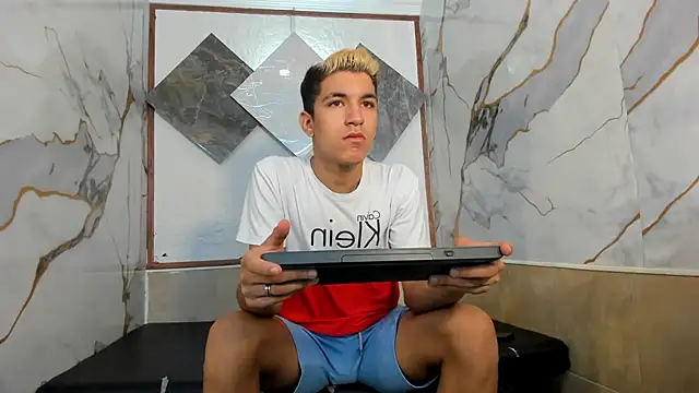 Stiben boy online show from 10-10-25, 06:53