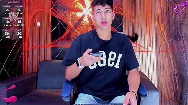 Stiben boy online show from 10-30-25, 03:27