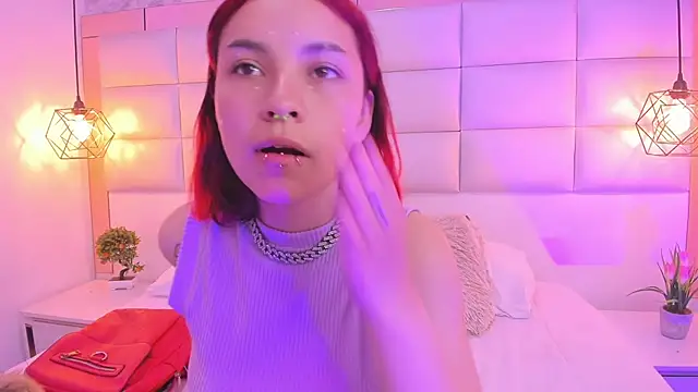 Megane whitte online show from 11-19-25, 07:58