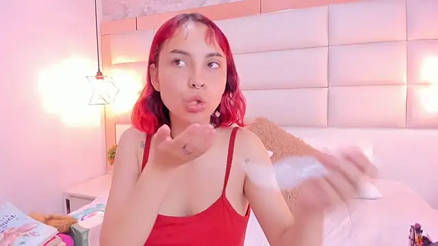 Megane whitte online show from 11-21-25, 08:30