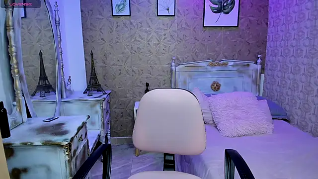 Megane whitte online show from 10-05-25, 04:03