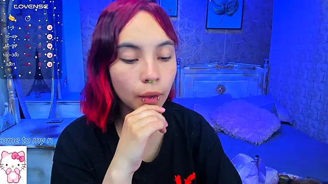 Megane whitte online show from 10-26-25, 03:18