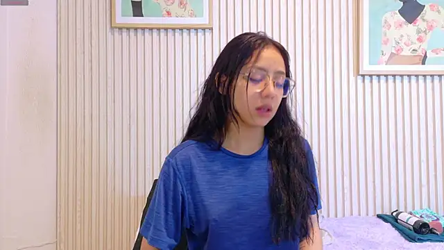 Abrilmirren online show from 04-17-26, 11:24