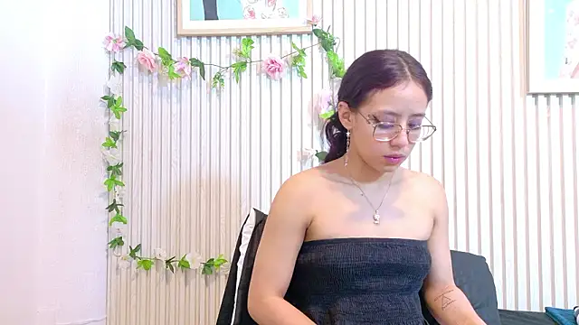 Abrilmirren online show from 03-07-26, 11:16