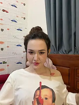 Snapshot of Quynhbabysexy chatting on 07-07-26, 12:52 Quynhbabysexy online show from 07-07-26, 12:52