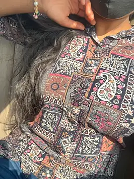 Lisa afreen online show from 02-01-26, 08:01