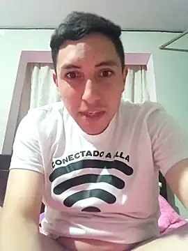 Snapshot of MacroP24 chatting on 10-01-25, 11:08 MacroP24 online show from 10-01-25, 11:08