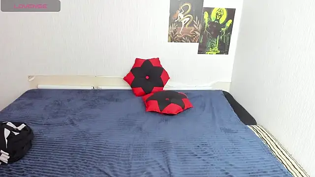 Cattie w  online show from 11-05-25, 01:42