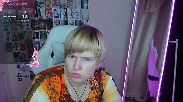 Cattie w  online show from 11-19-25, 01:38