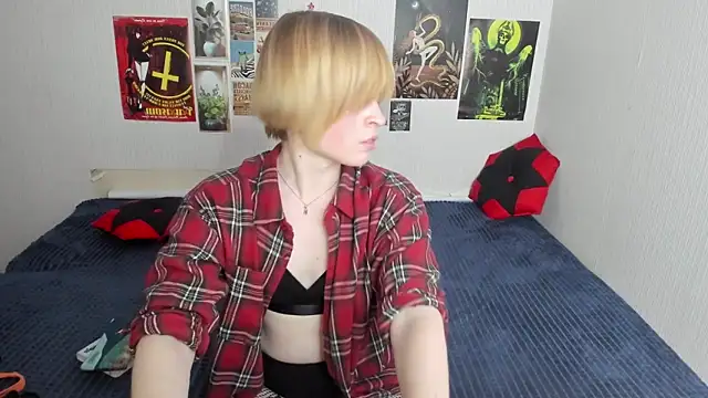 Cattie w  online show from 03-06-26, 01:11