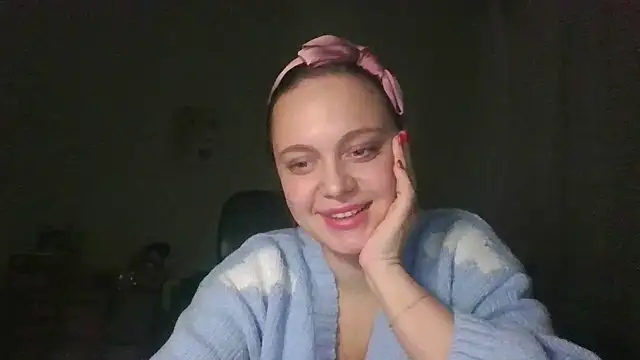 Snapshot of Cynoraye chatting on 02-03-26, 08:25 Cynoraye online show from 02-03-26, 08:25