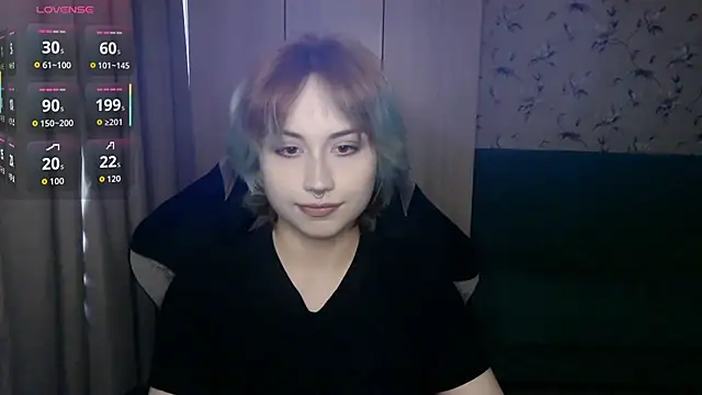 Snapshot of LeisaHopperstad chatting on 05-08-26, 12:20 LeisaHopperstad online show from 05-08-26, 12:20