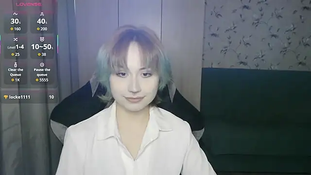 Snapshot of LeisaHopperstad chatting on 05-11-26, 02:45 LeisaHopperstad online show from 05-11-26, 02:45