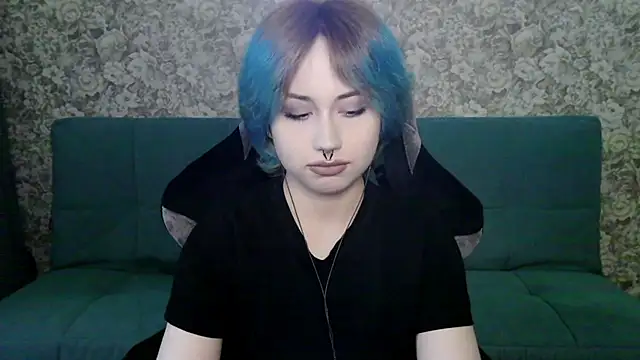 LeisaHopperstad online show from 04-12-26, 02:09