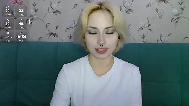 Snapshot of LeisaHopperstad chatting on 07-17-26, 11:40 LeisaHopperstad online show from 07-17-26, 11:40