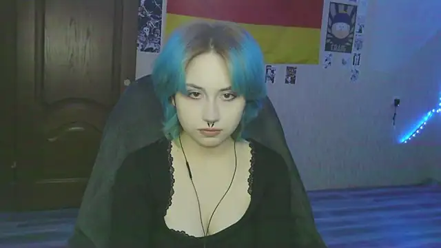 Snapshot of LeisaHopperstad chatting on 02-23-26, 02:17 LeisaHopperstad online show from 02-23-26, 02:17