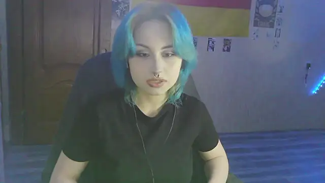 Snapshot of LeisaHopperstad chatting on 02-08-26, 02:15 LeisaHopperstad online show from 02-08-26, 02:15