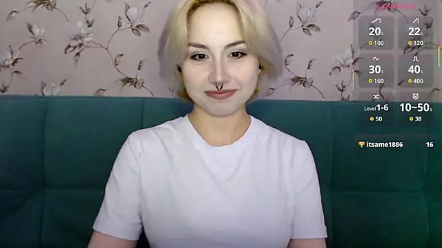 Snapshot of LeisaHopperstad chatting on 07-15-26, 12:45 LeisaHopperstad online show from 07-15-26, 12:45