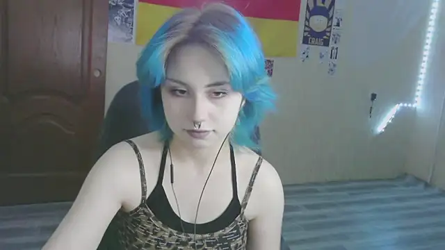 Snapshot of LeisaHopperstad chatting on 02-02-26, 03:11 LeisaHopperstad online show from 02-02-26, 03:11