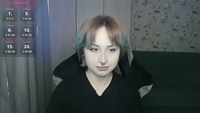 Snapshot of LeisaHopperstad chatting on 05-16-26, 12:15 LeisaHopperstad online show from 05-16-26, 12:15