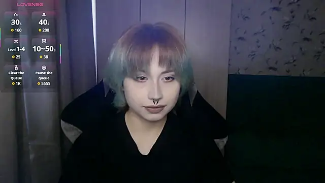 Snapshot of LeisaHopperstad chatting on 05-04-26, 12:19 LeisaHopperstad online show from 05-04-26, 12:19